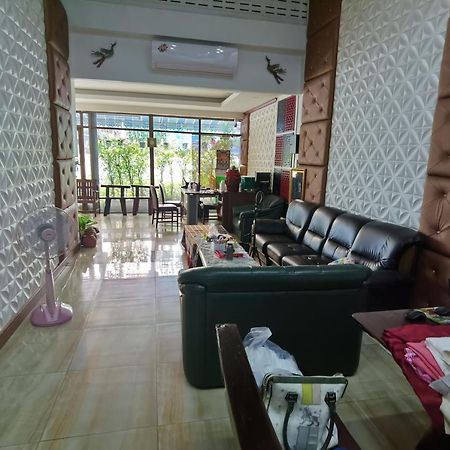 Отель A Lanna Boutique House Чиангмай Экстерьер фото