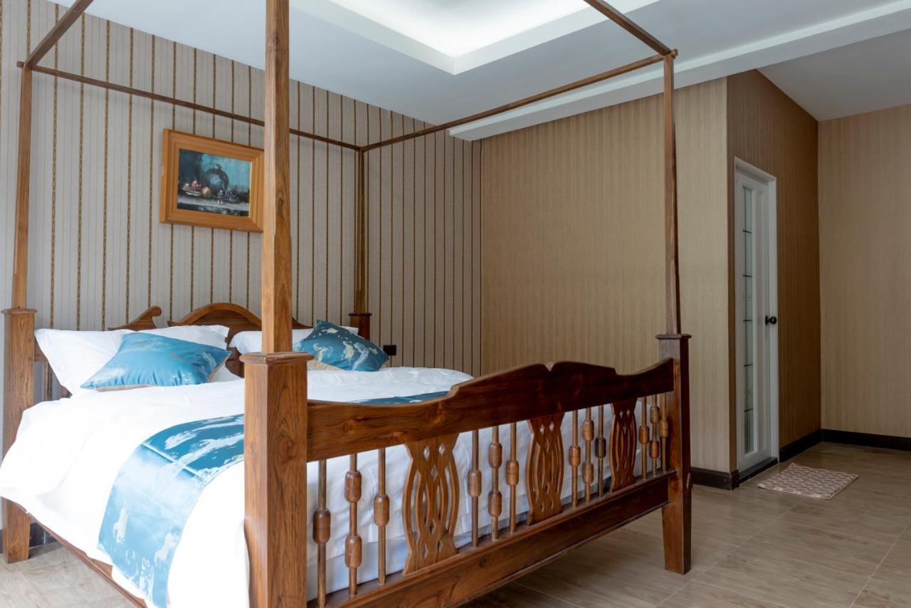 Отель A Lanna Boutique House Чиангмай Экстерьер фото
