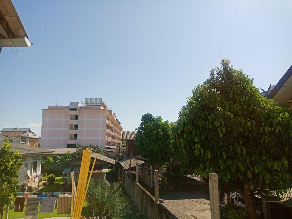 Отель A Lanna Boutique House Чиангмай Экстерьер фото