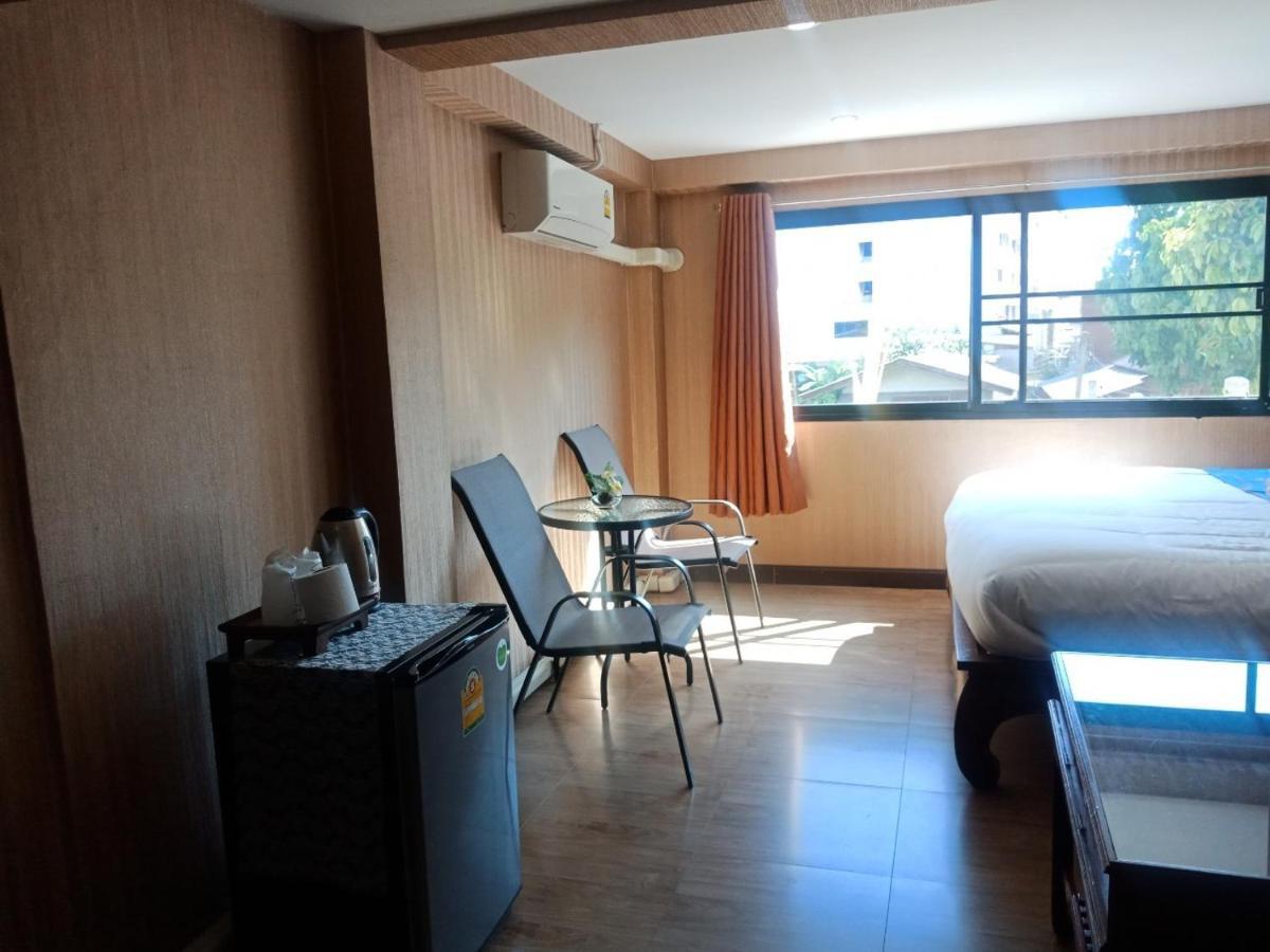 Отель A Lanna Boutique House Чиангмай Экстерьер фото